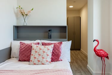 Sky View En Suite at Oldway Centre, 39 High Street, City Centre, Swansea, SA11LA - Image 4